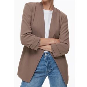 Babaton Aritzia Power Hip Blazer in Taupe size 4 Modern Open Front Jacket